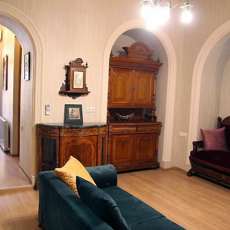 Old Tbilisi Mountain View Apartment Bagian luar foto